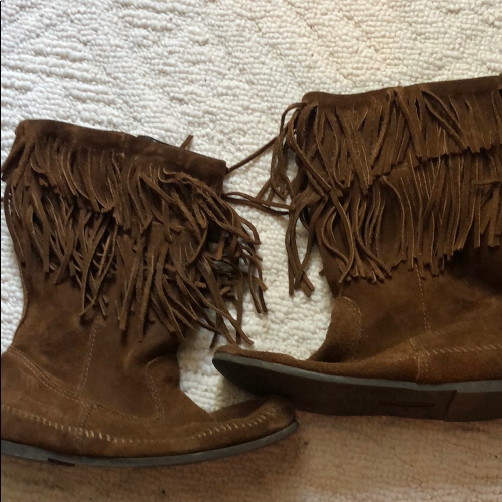 Minnetonka Moccasin boots